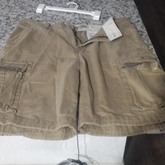Aeropostale khaki cargo shorts - Picture 6 of 11